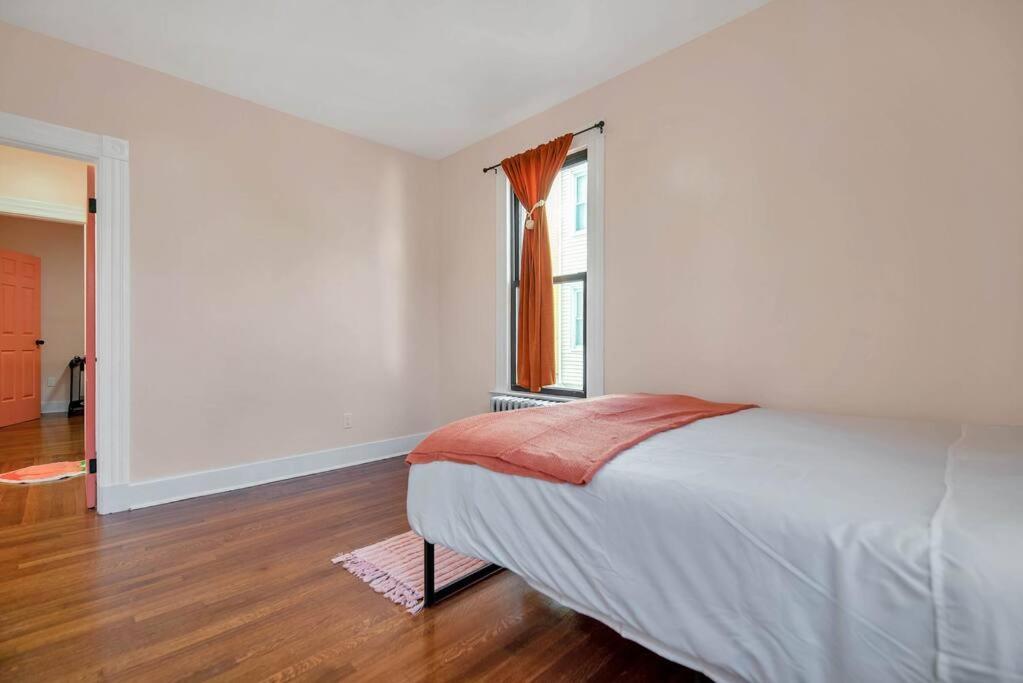 Peachy Paradise In East Rock Near Dt/yale Appartement New Haven