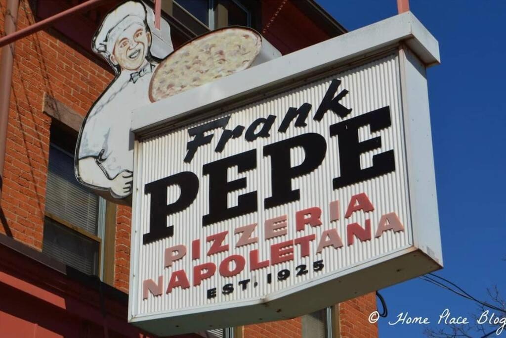 Peachy Paradise In East Rock Near Dt/yale * New Haven